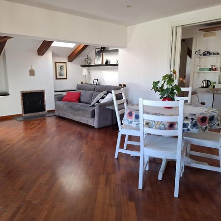 Casa Amelia Apartment Salerno Luaran gambar